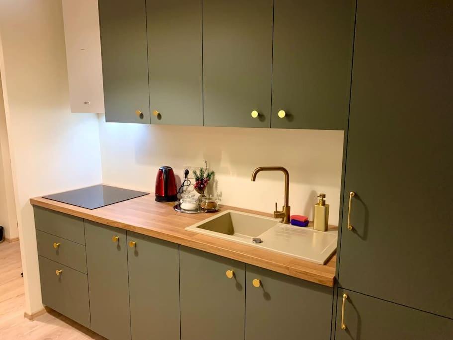Brand New, Design Apartment Jojo, Oldtown, Balcony Bratislava Esterno foto